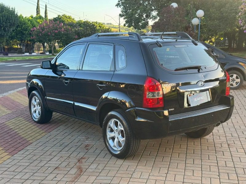 
Hyundai Tucson 2012 full									