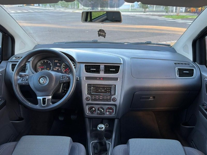 
Volkswagen Fox Bluemotion 2014 full									