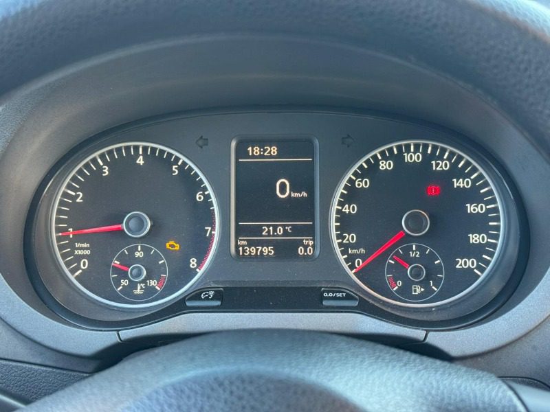
Volkswagen Fox Bluemotion 2014 full									