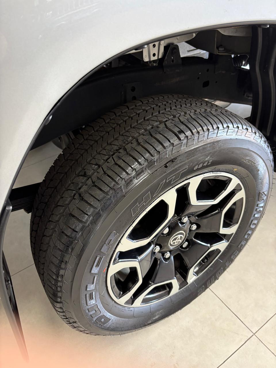 
Toyota Hilux SRX Limited 2023 full									