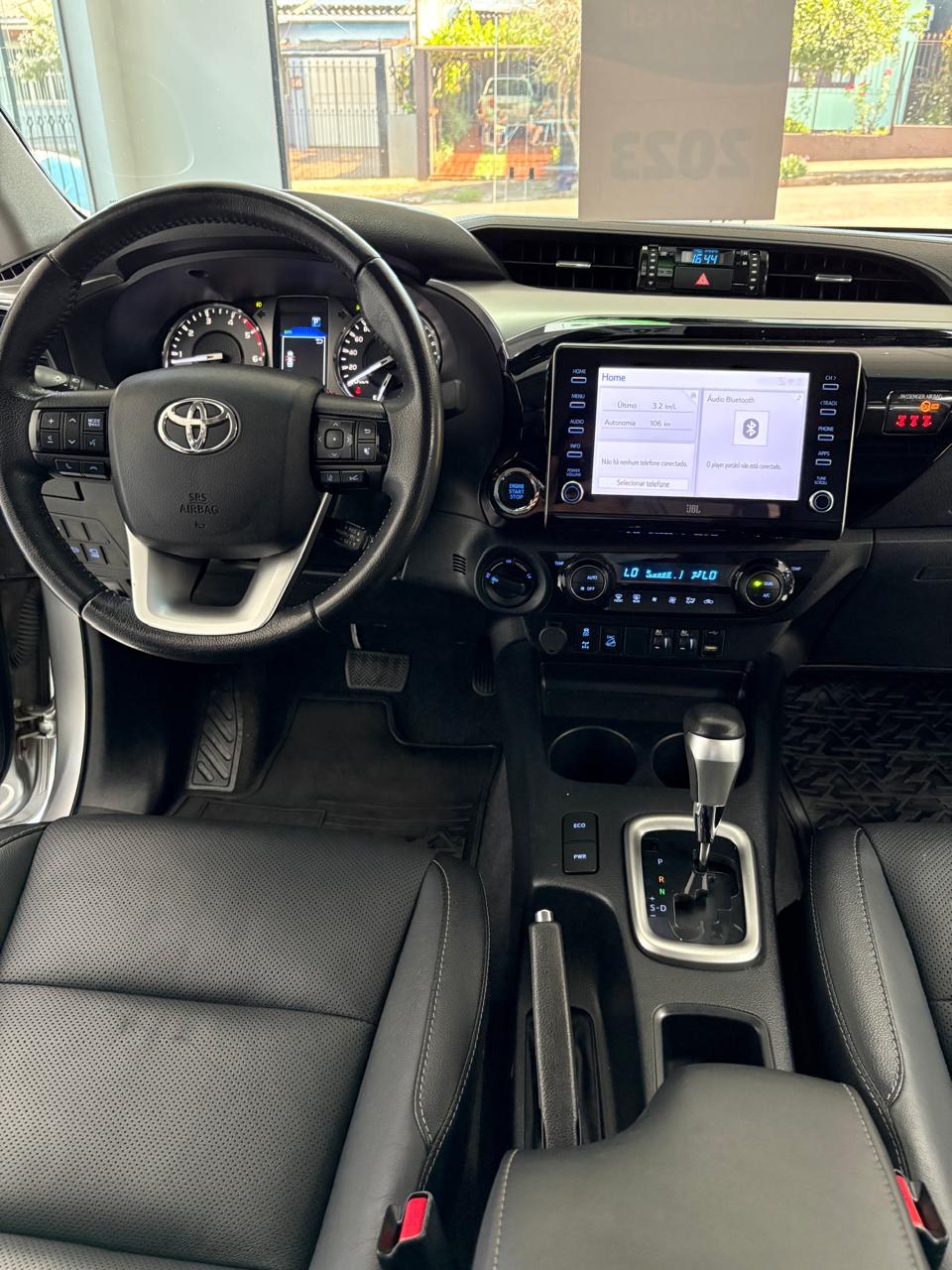 
Toyota Hilux SRX Limited 2023 full									