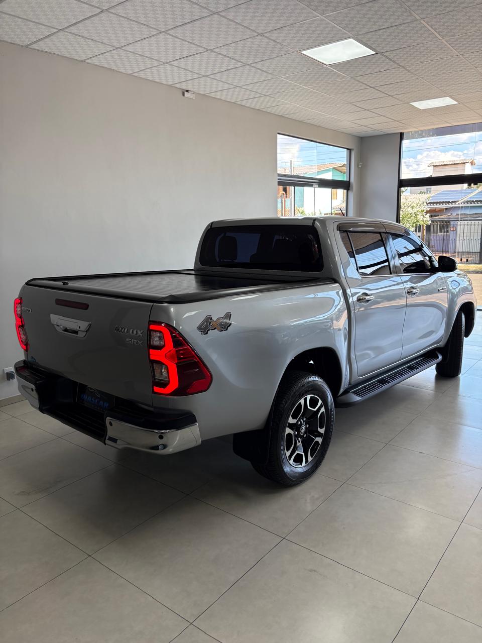 
Toyota Hilux SRX Limited 2023 full									