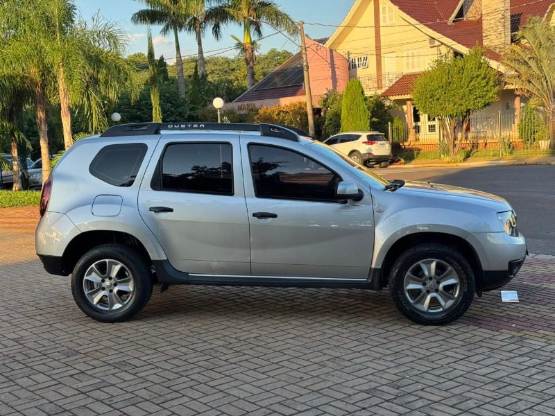 
Renault Duster 2019 full									