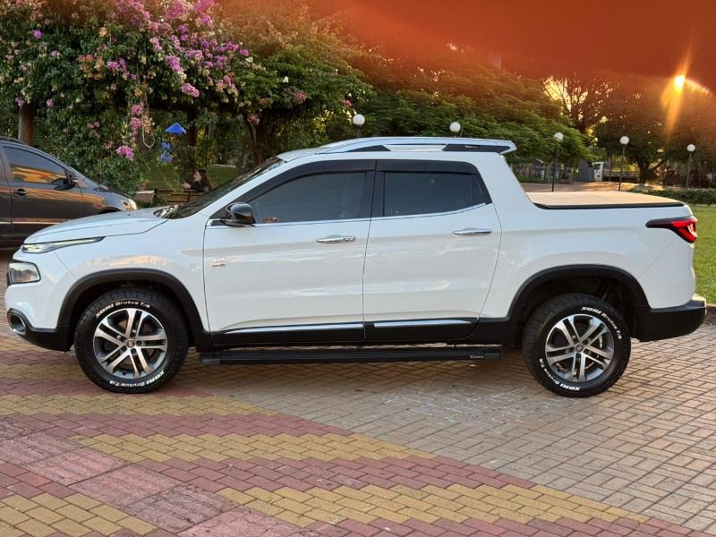 Fiat TORO VOLCANO 2017