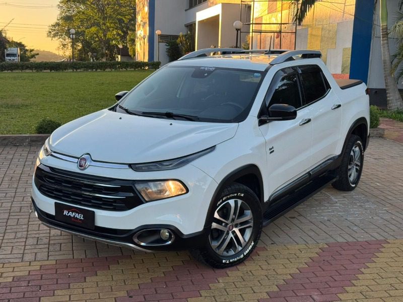 Fiat TORO VOLCANO 2017