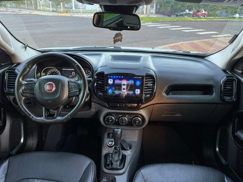 
Fiat TORO VOLCANO 2017 full									