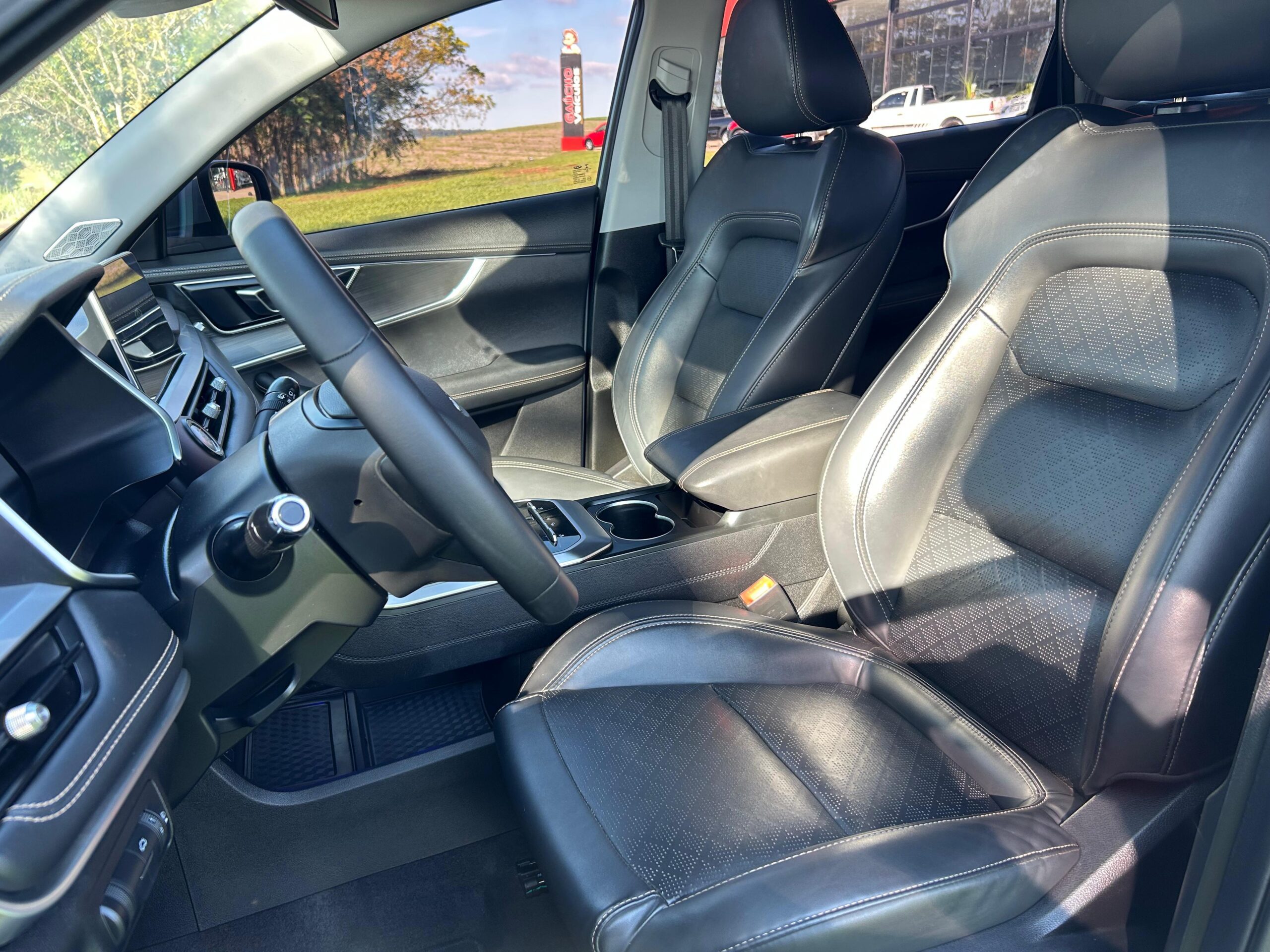 
								Caoa Chery TIGGO8 2022 full									