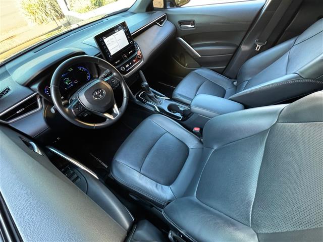 
Toyota Corolla Cross XRE 2023 full									