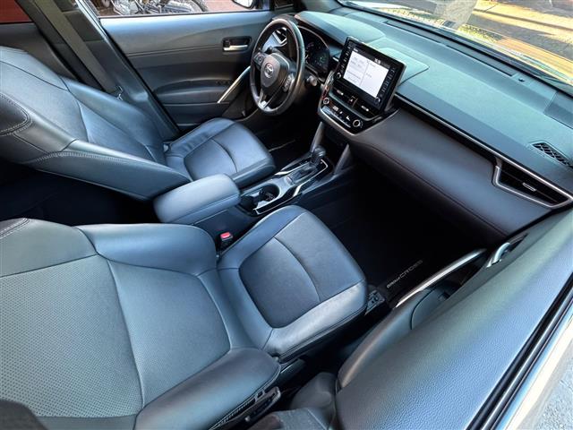 
Toyota Corolla Cross XRE 2023 full									