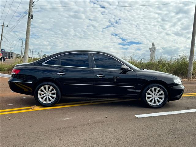 HYUNDAI AZERA 2009