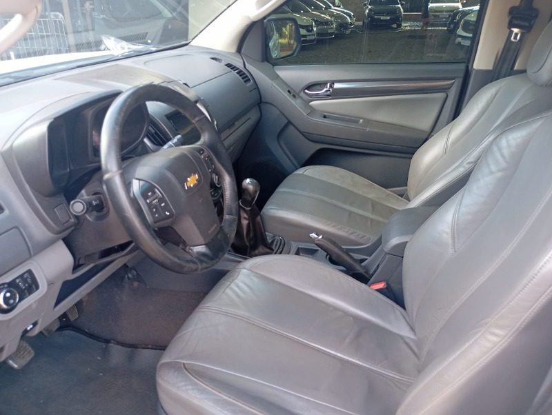 
Chevrolet S10 2013 full									