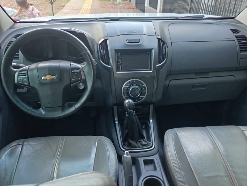 
Chevrolet S10 2013 full									