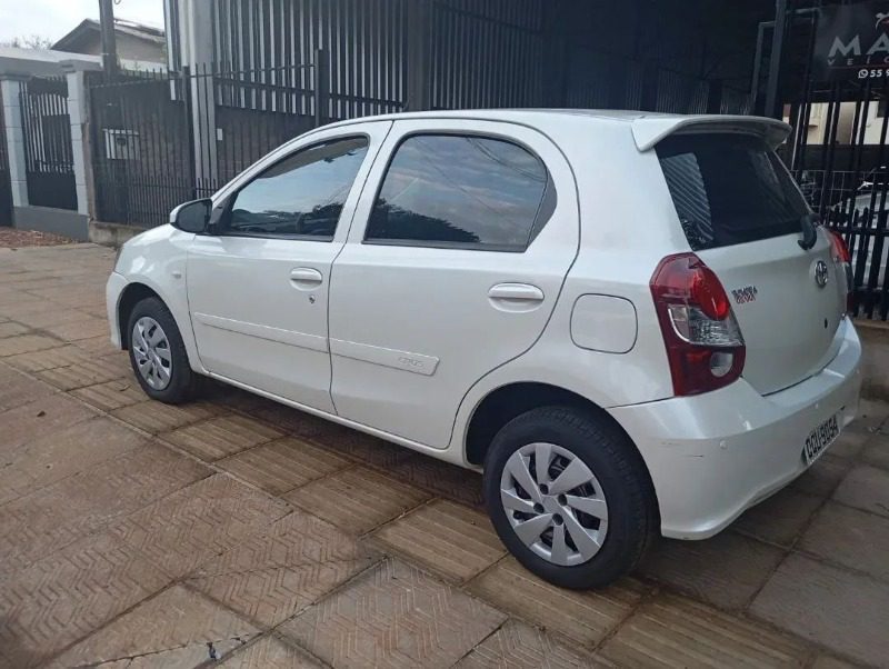 Toyota Etios 2020