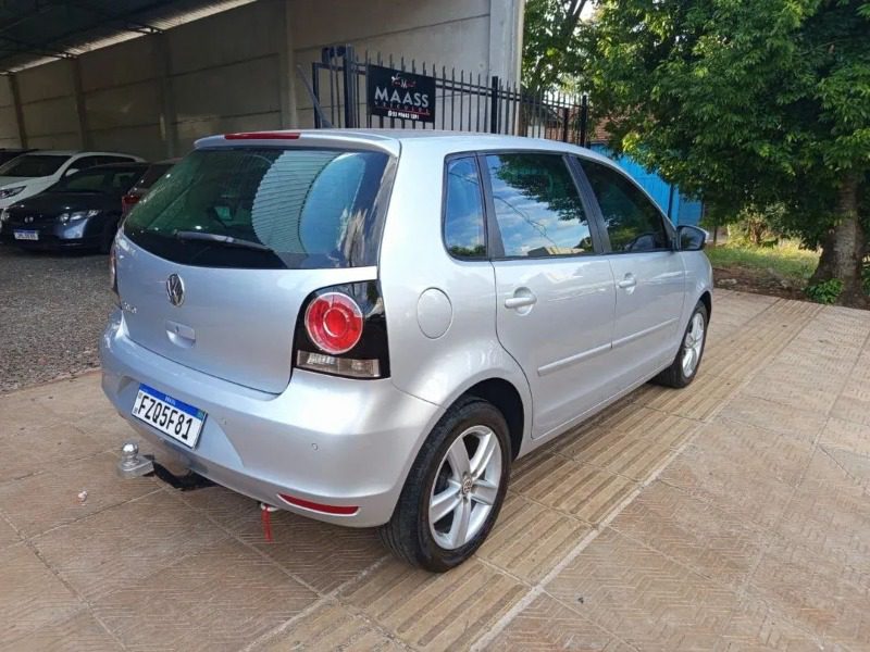 
Volkswagen Polo 2014 full									