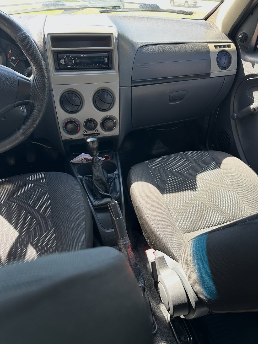 
2014 FIAT PALIO FIRE full									