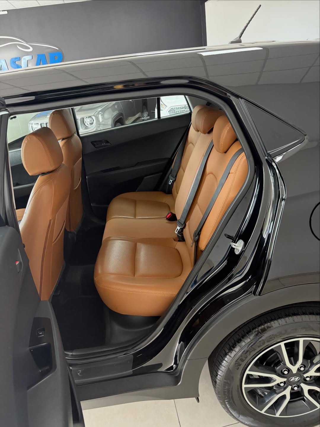 
Hyundai Creta Attitude 2019 full									