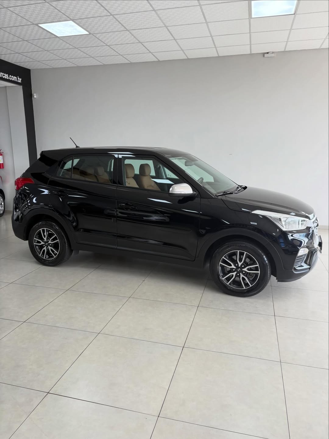 
Hyundai Creta Attitude 2019 full									
