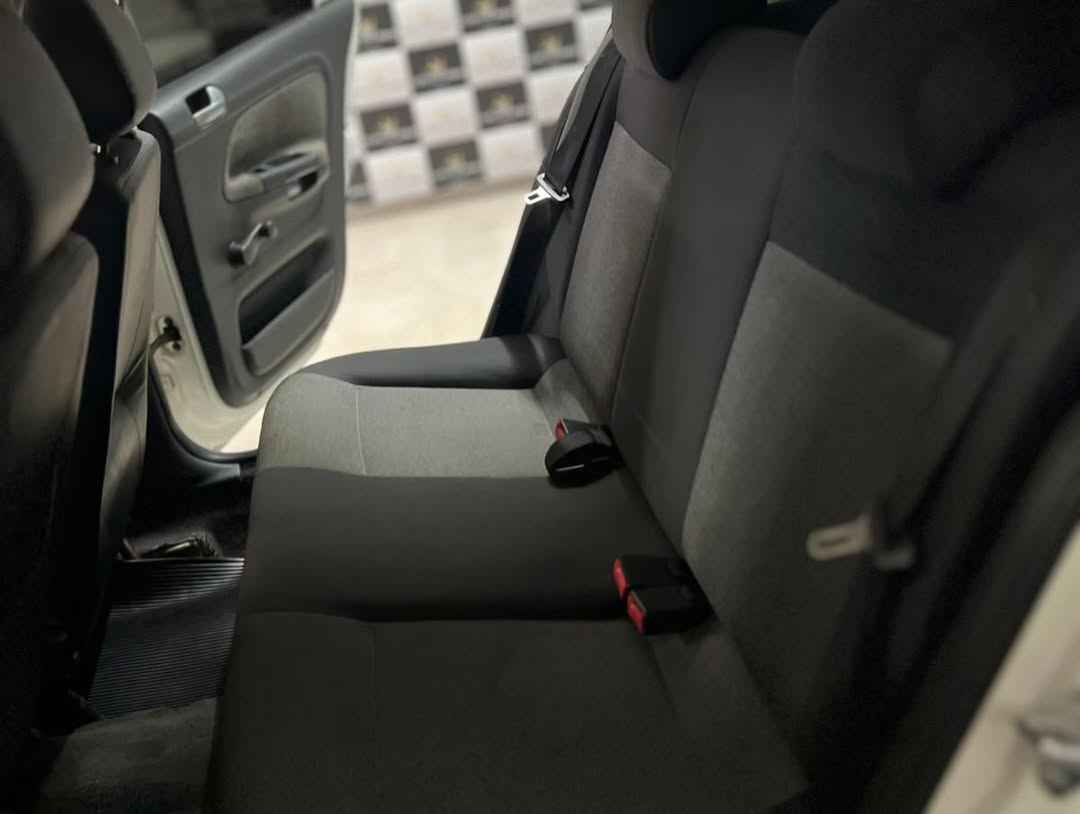 
VOLKSWAGEN Gol Trendline 2014 full									