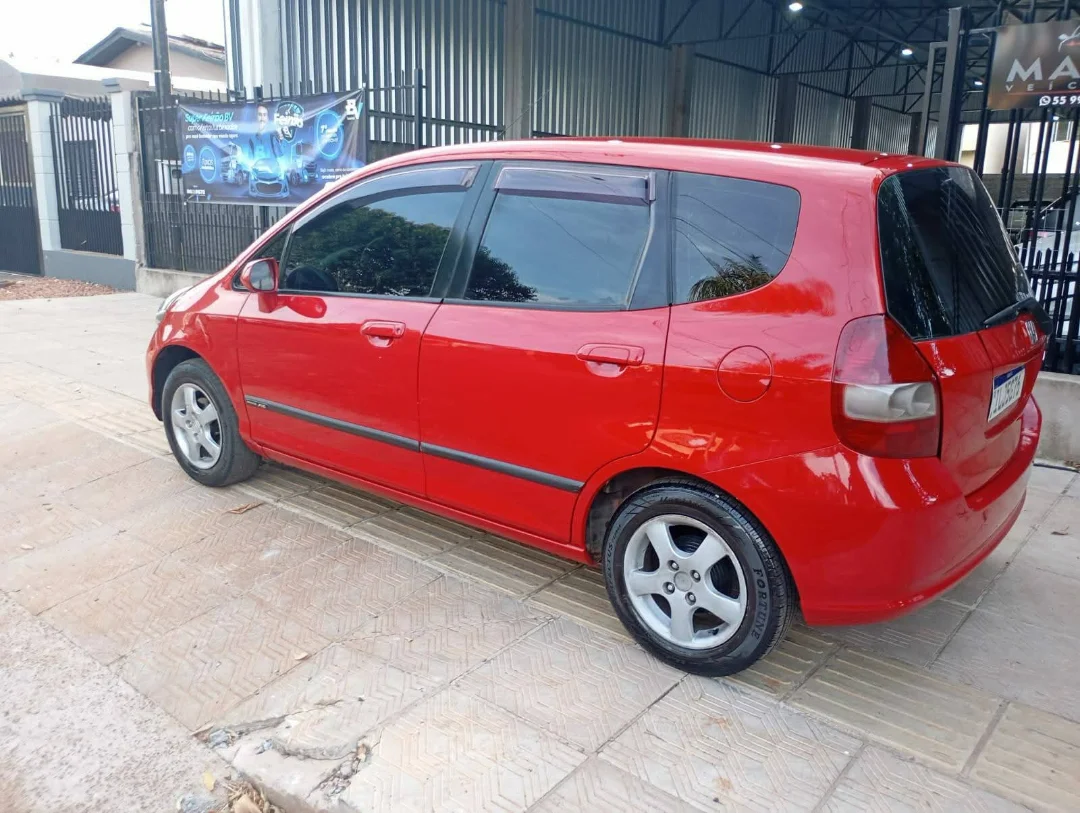 
Honda Fit LXL 2004 full									