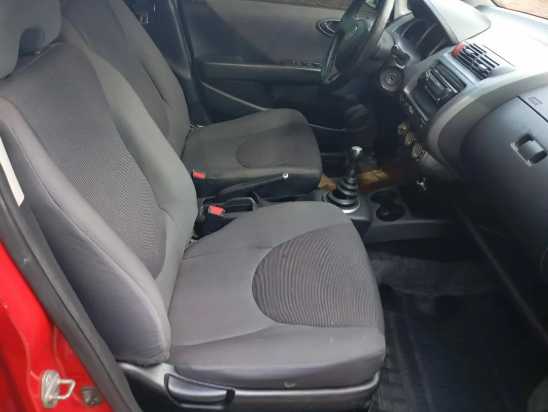 
Honda Fit LXL 2004 full									