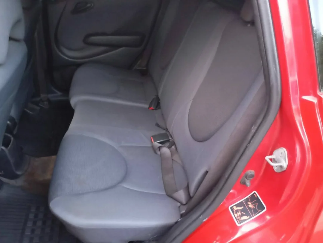 
Honda Fit LXL 2004 full									