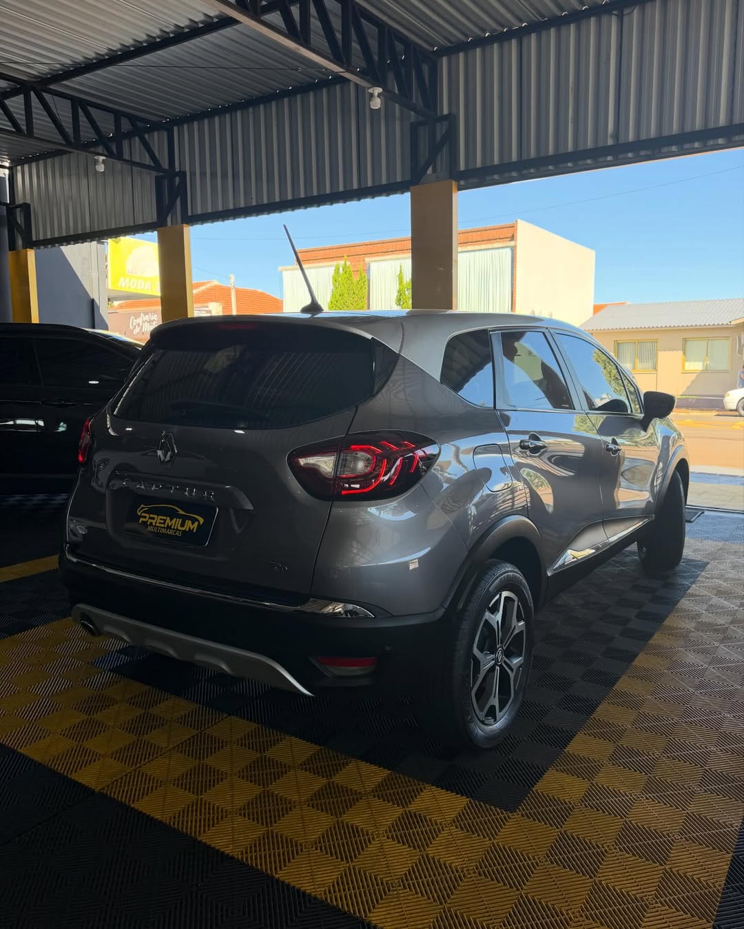 RENAULT CAPTUR ICONIC 2022