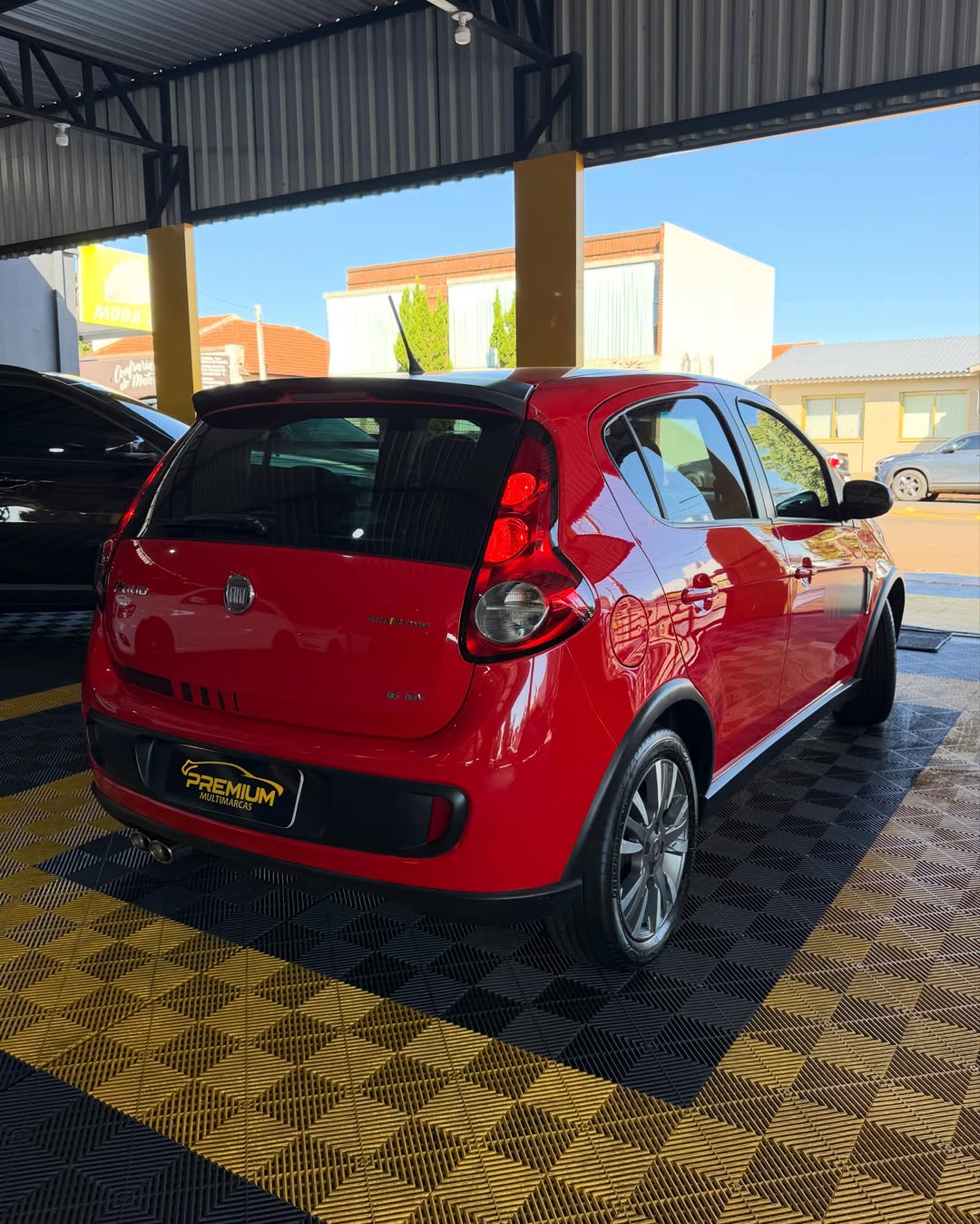 FIAT PALIO SPORTING 2015