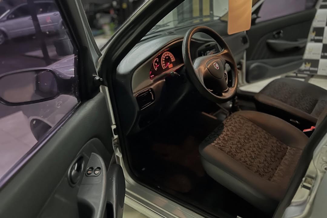 
Fiat Palio Celebration 2009 full									