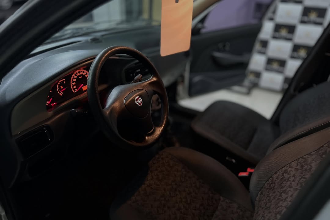 
Fiat Palio Celebration 2009 full									