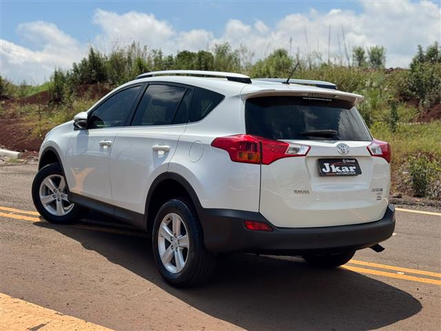 Toyota RAV4 2014