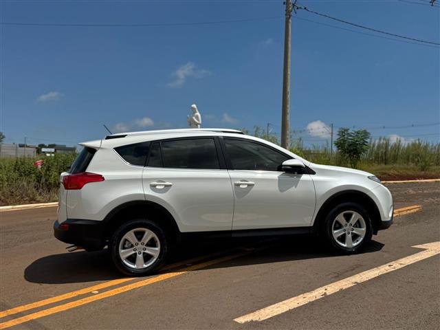 Toyota RAV4 2014