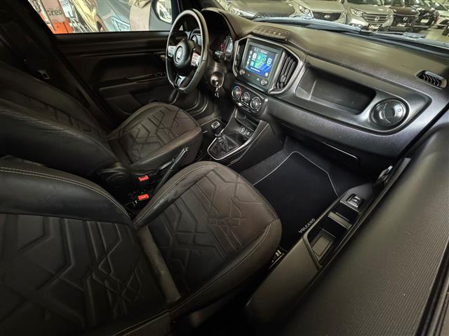 
Fiat Strada Volcano 2021 full									