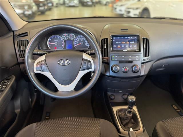 
Hyundai I30 2011 full									