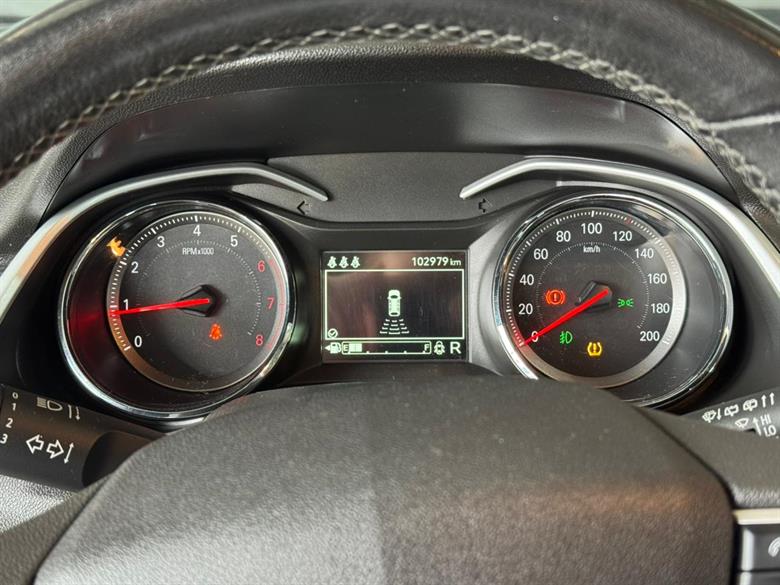 
Chevrolet Onix LTZ 2020 full									