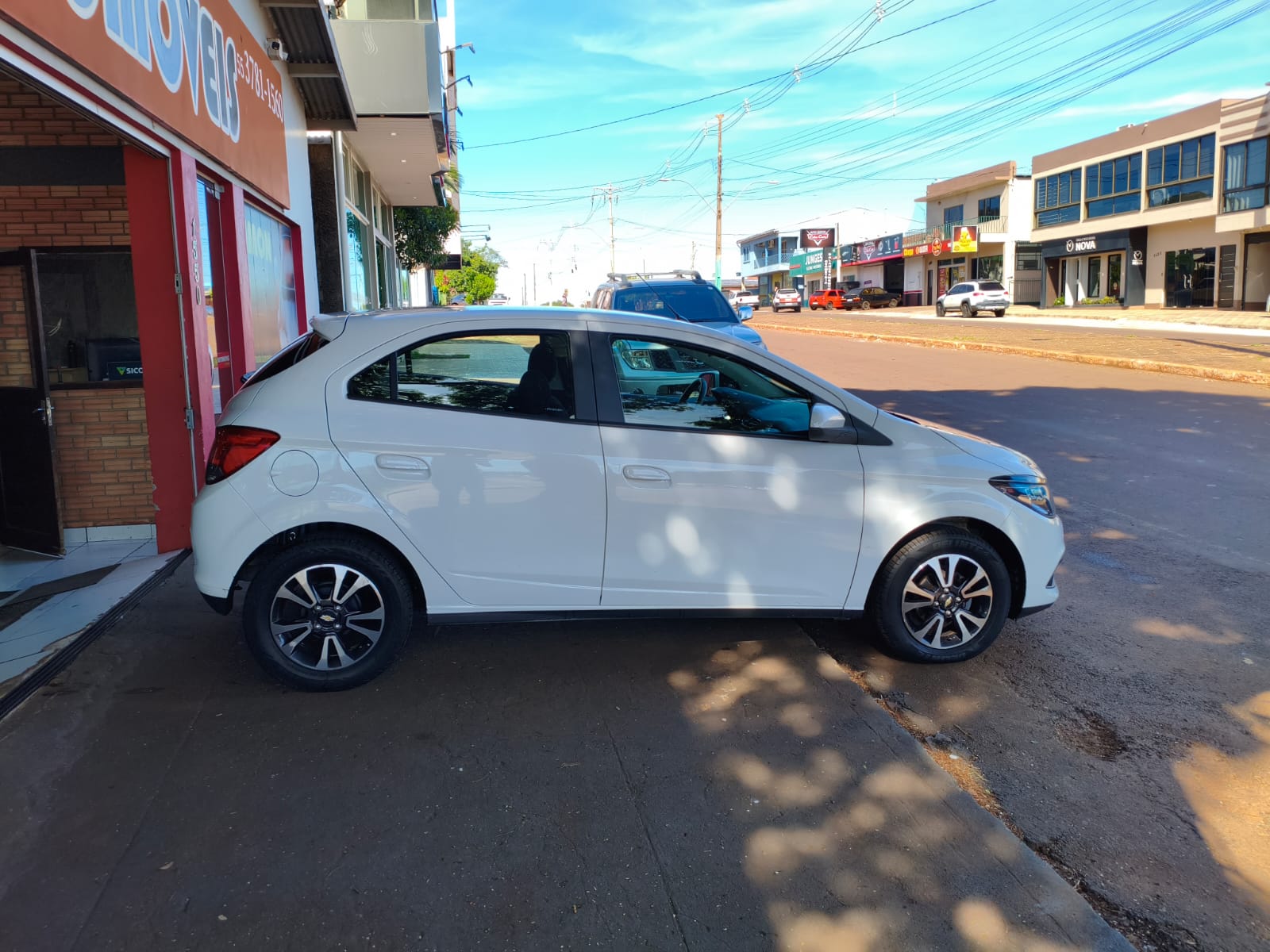 
Chevrolet Onix LTZ 2015 full									
