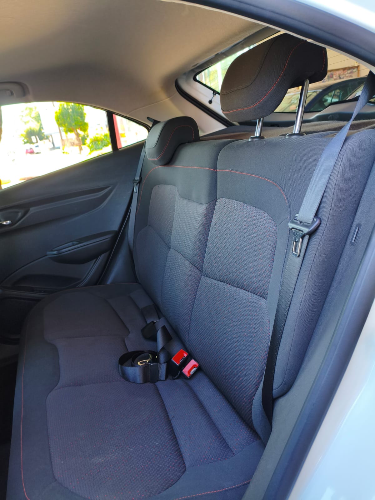 
Chevrolet Onix LTZ 2015 full									