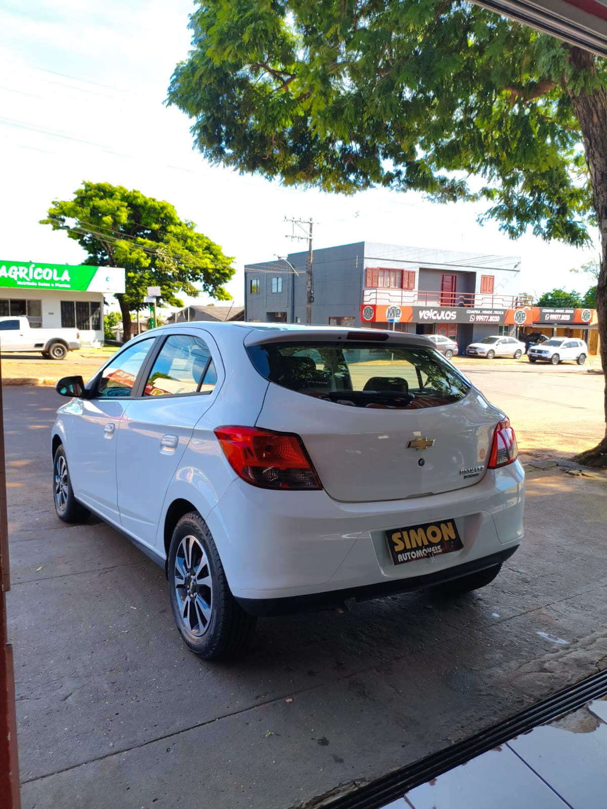 
Chevrolet Onix LTZ 2015 full									