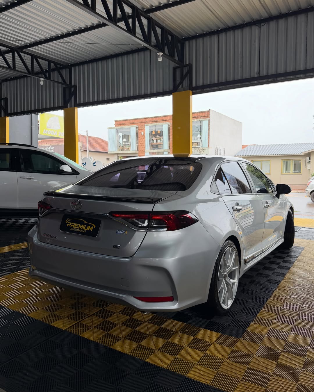 TOYOTA COROLLA XEI 2023