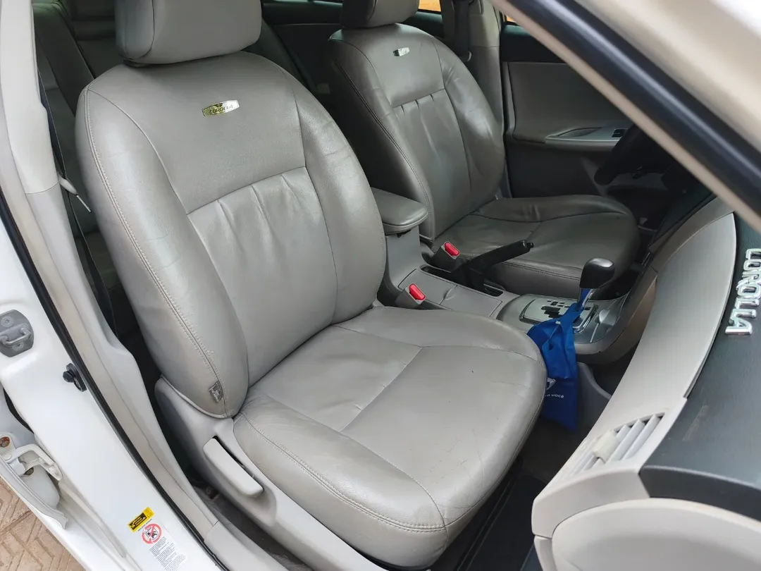 
Toyota Corolla XEI 2014 full									