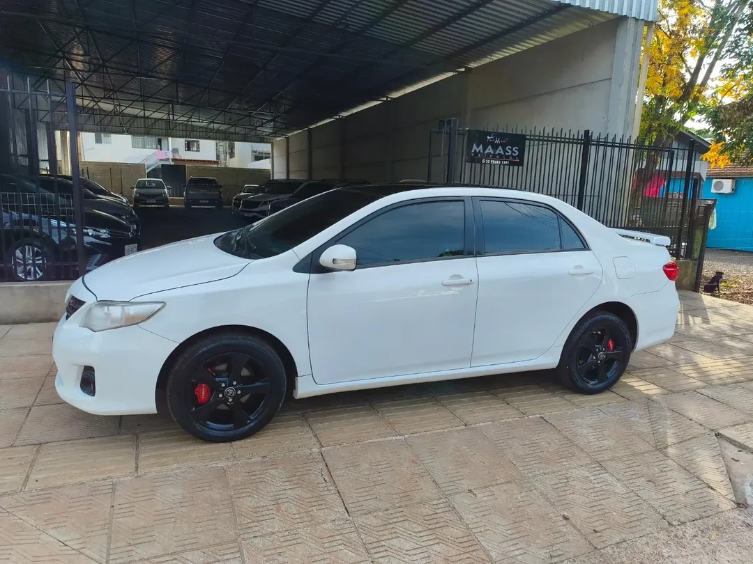 
Toyota Corolla XEI 2014 full									