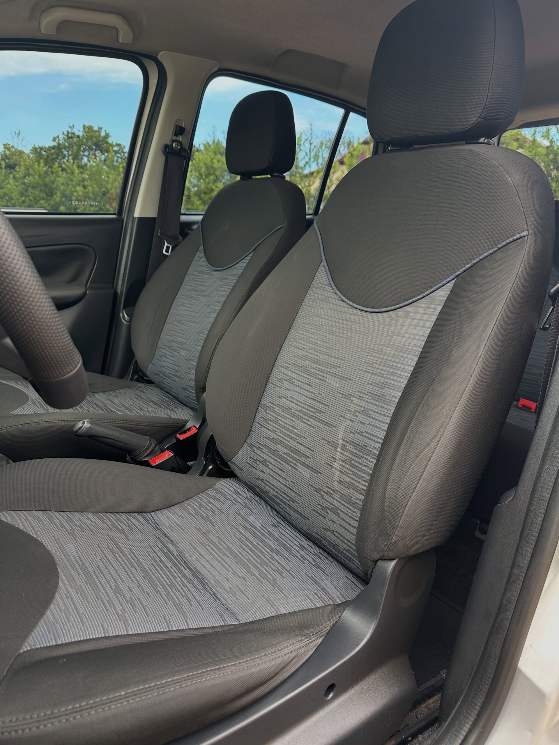 
FIAT UNO ATTRACTIVE 2017 full									