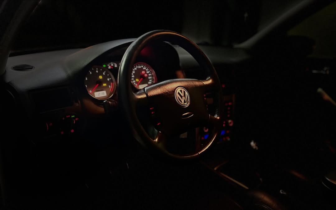 
Volkswagen Golf Sportline 2013 full									