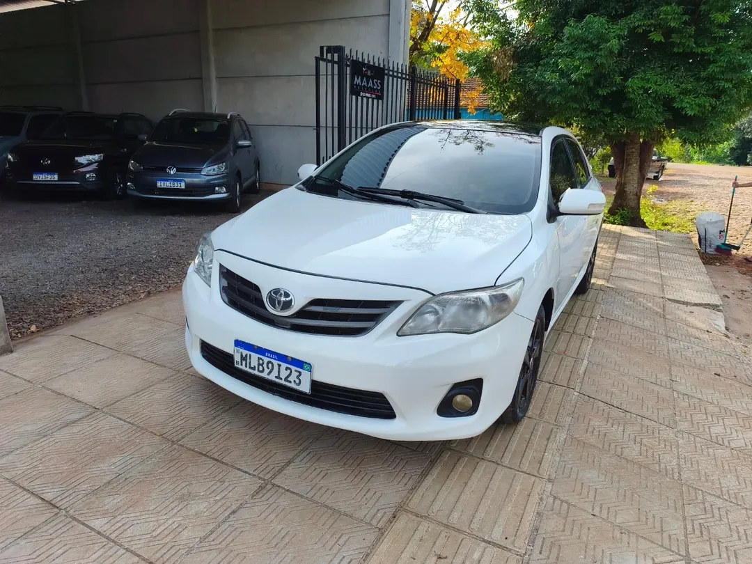 
Toyota Corolla XEI 2014 full									