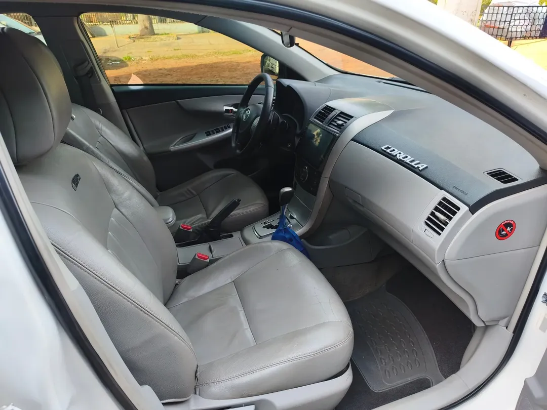 
Toyota Corolla XEI 2014 full									