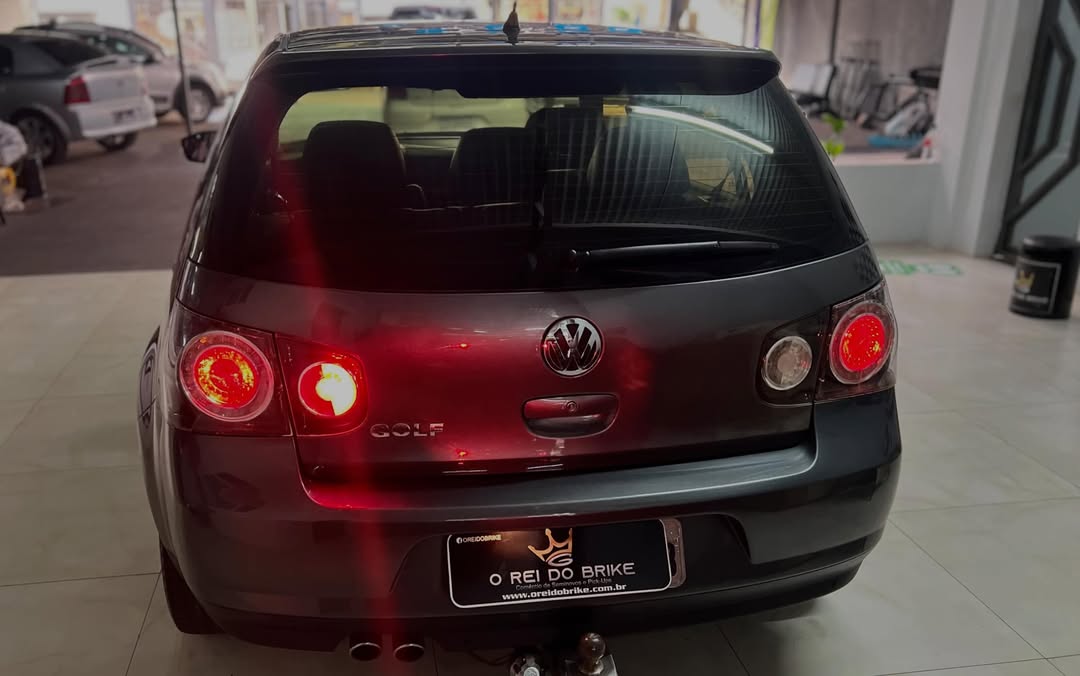 
Volkswagen Golf Sportline 2013 full									