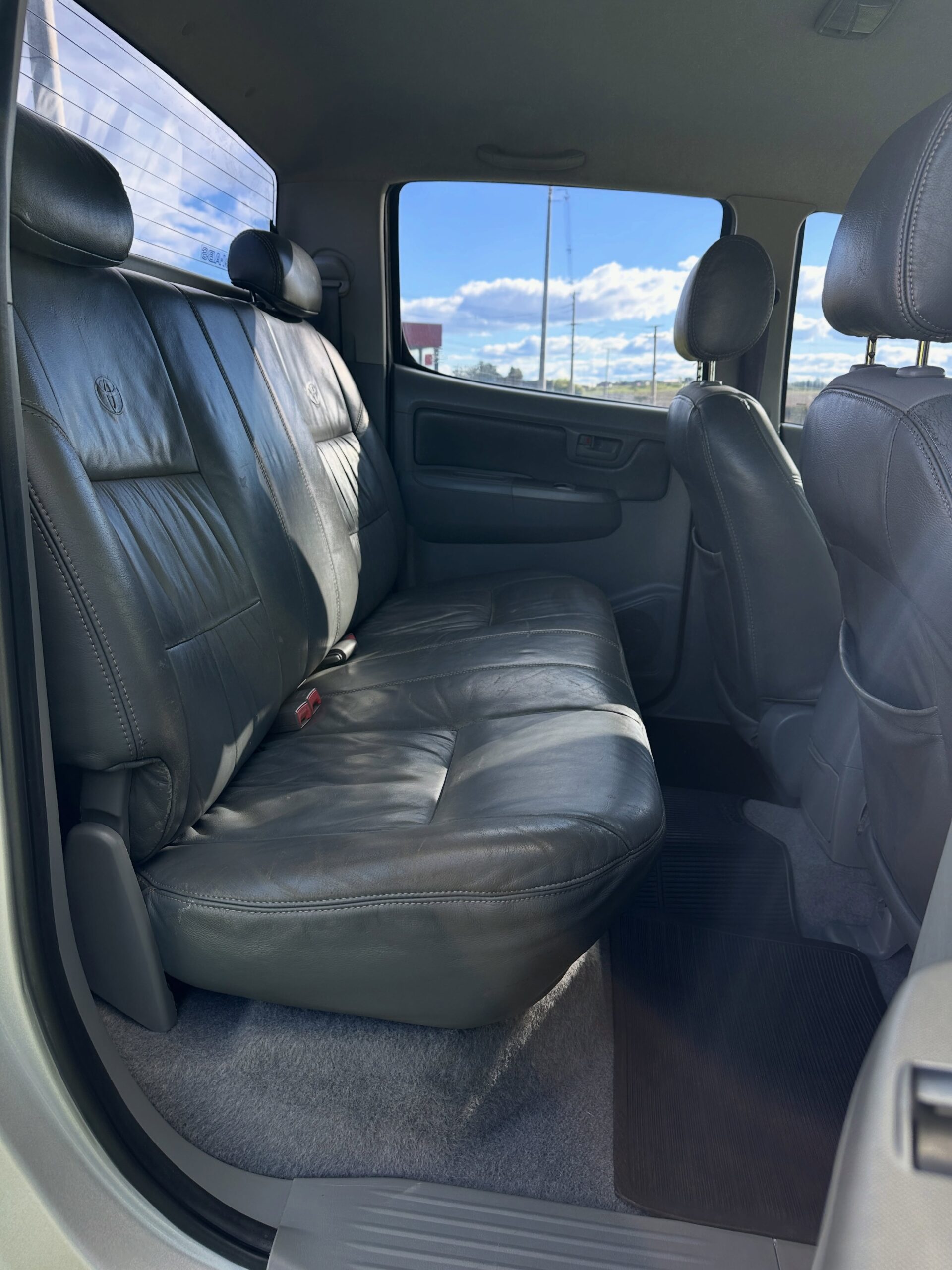 
TOYOTA HILUX CD SRV 2007 full									