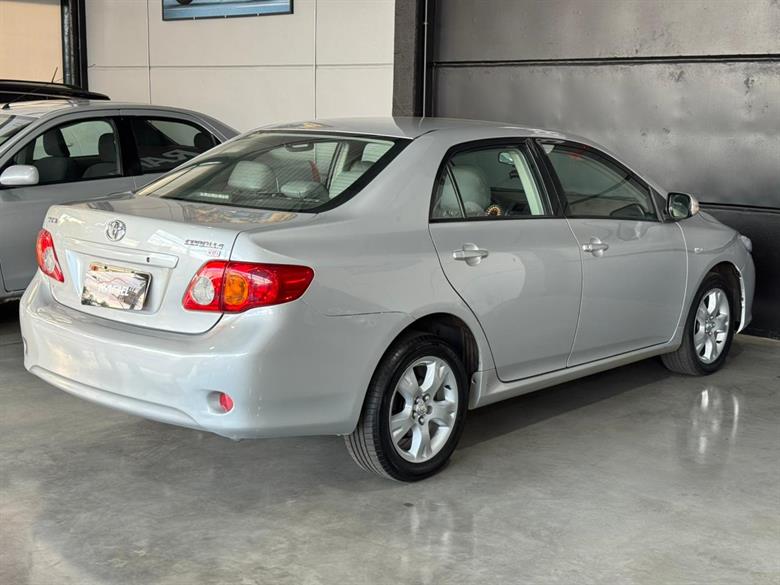 
Toyota Corolla XEI 2010 full									