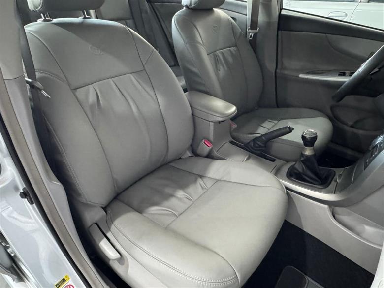 
Toyota Corolla XEI 2010 full									