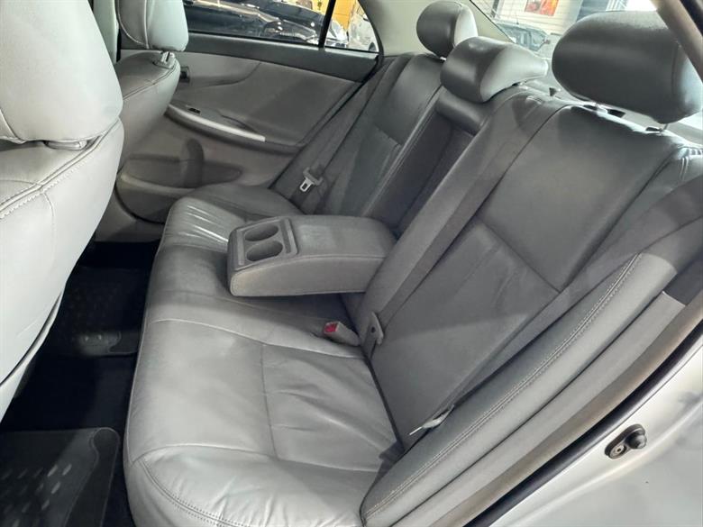 
Toyota Corolla XEI 2010 full									