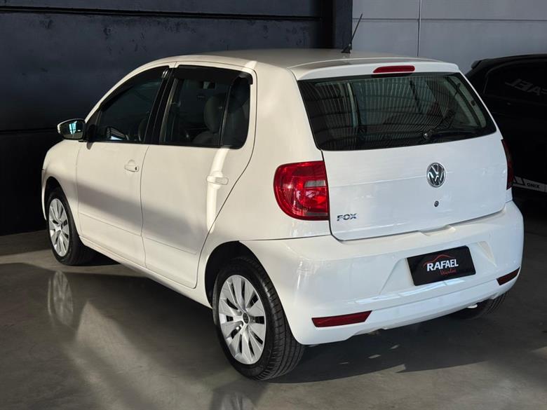 
Volkswagen Fox 2013 full									